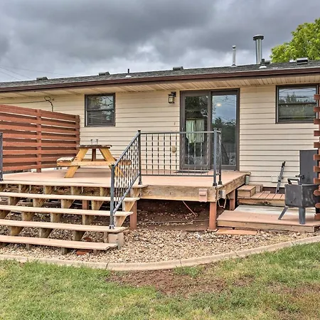 Quiet Rapid City Home - Walk To Canyon Lake Park Exterior photo